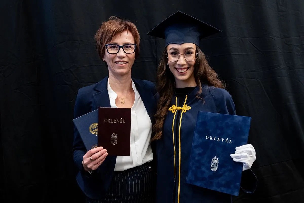 Diplomaátadó - SZE-KGK - Szabados Réka 